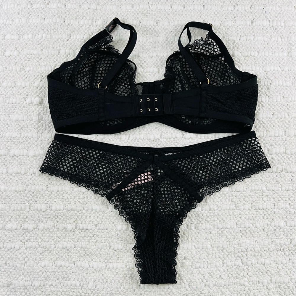 36D/M Victoria’s Secret Fishnet Bra & Cheeky Set - Picture 6 of 13